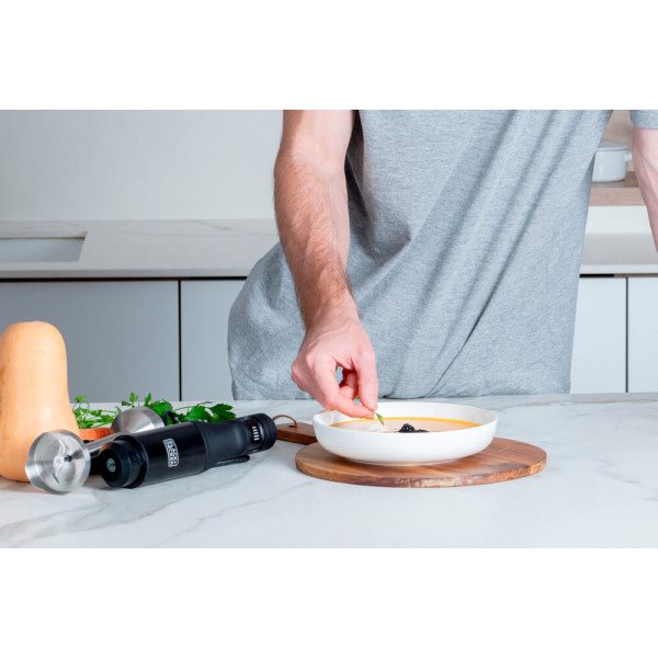 Ручной блендер BLACK+DECKER BXHB1501E