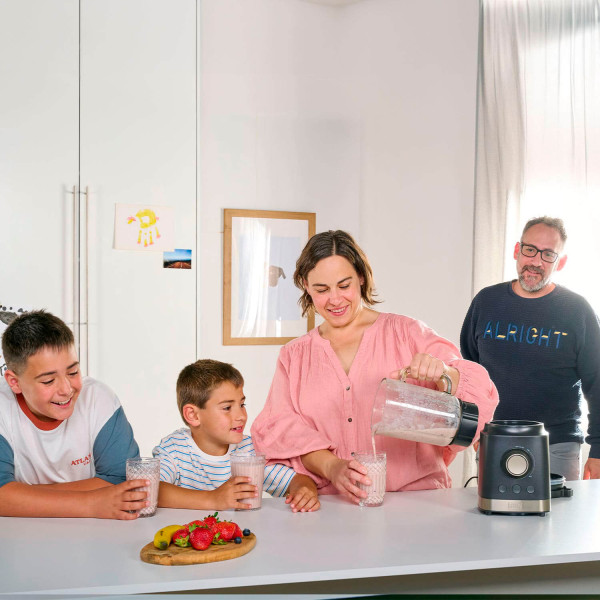 Стационарный блендер BLACK+DECKER BXJB2000E
