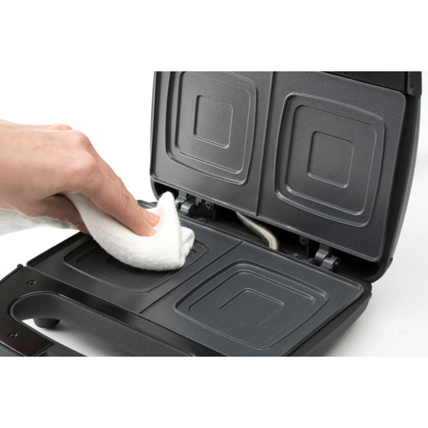 Бутербродница BLACK+DECKER BXSA753E