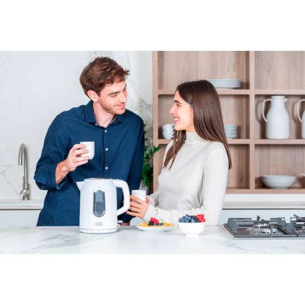 Электрочайник BLACK+DECKER BXKE2204E