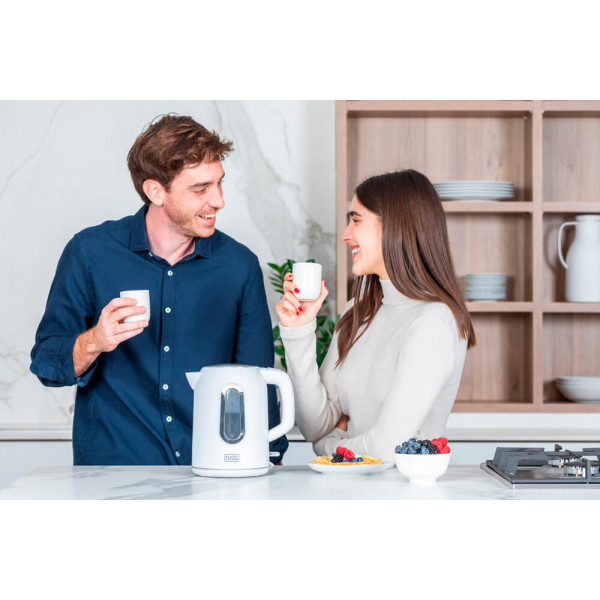 Электрочайник BLACK+DECKER BXKE2204E