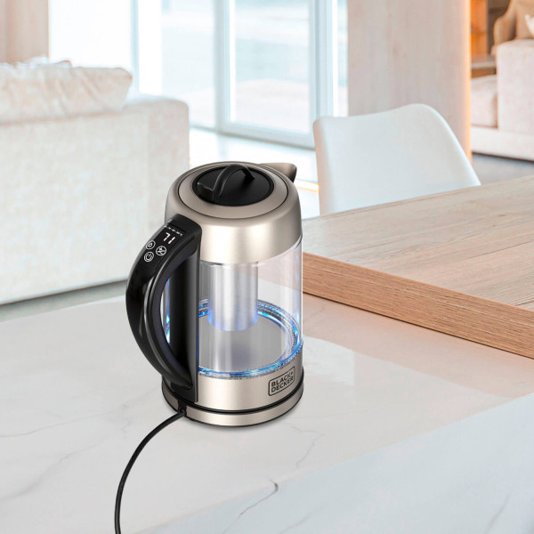 Электрочайник BLACK+DECKER BXKE2205E